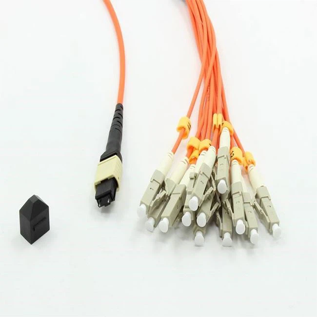 Καλώδιο μπαλωμάτων MTP LC UPC 12 ίνες OFNP OM4